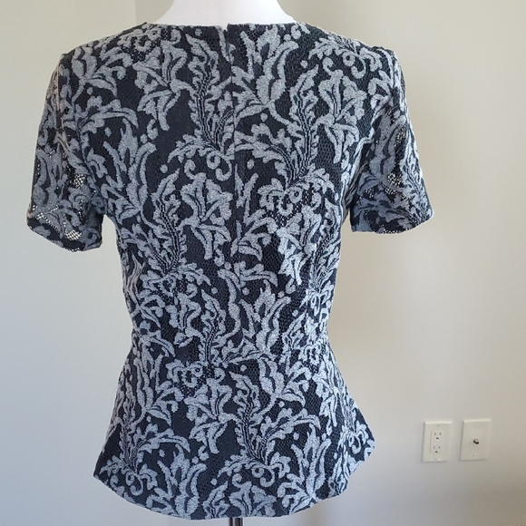 Ann Taylor Elegant Black and Gray Floral Women's Top - Picture 3 of 15
